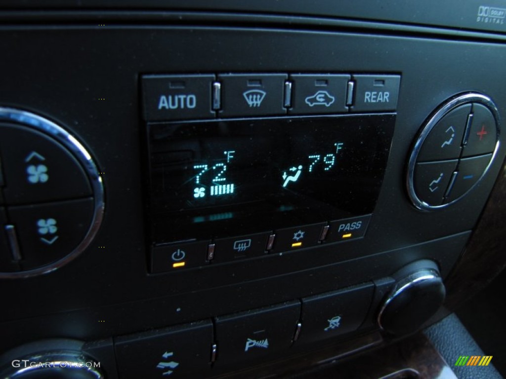 2009 Chevrolet Tahoe LTZ Controls Photo #55068072