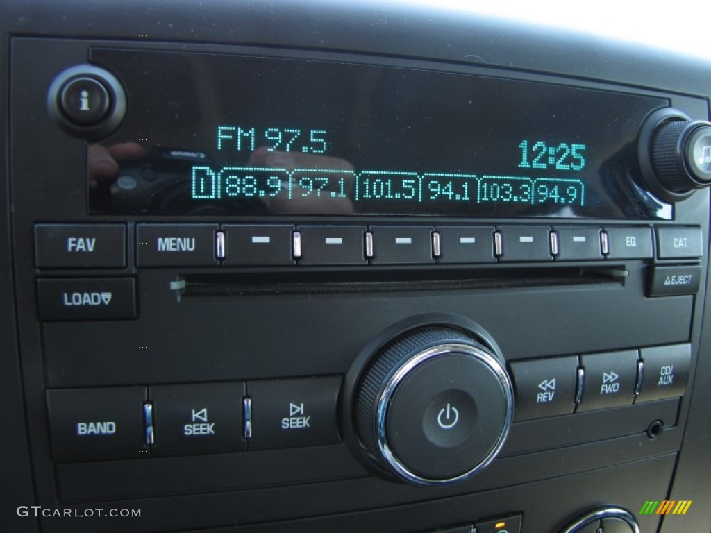 2008 GMC Sierra 1500 SLE Crew Cab 4x4 Audio System Photo #55068228