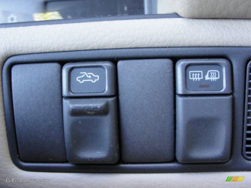 1998 V70 GLT - White / Beige photo #18