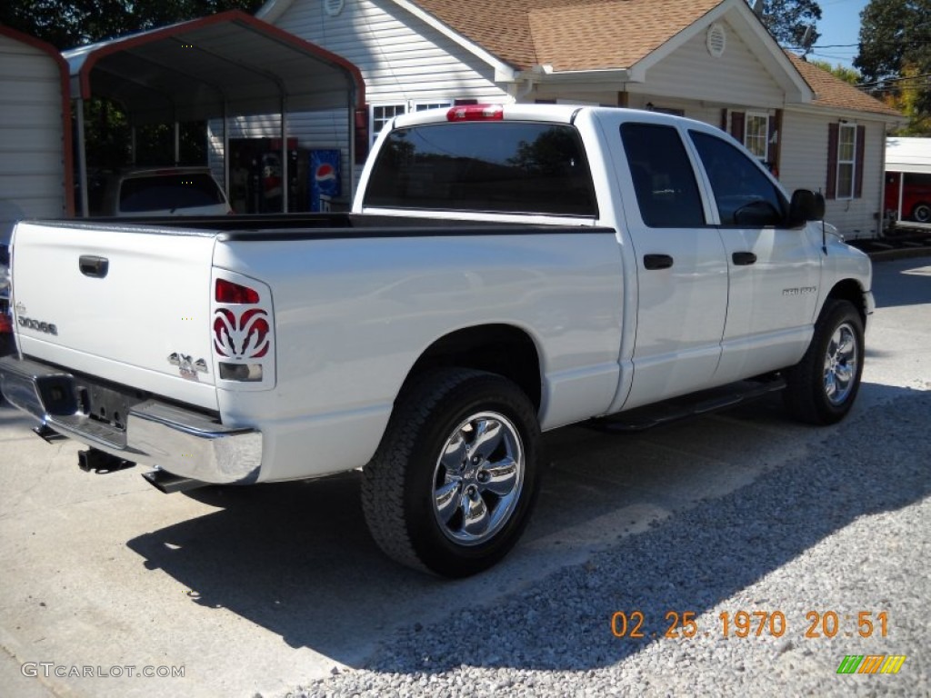 2003 Ram 1500 SLT Quad Cab 4x4 - Bright White / Dark Slate Gray photo #4