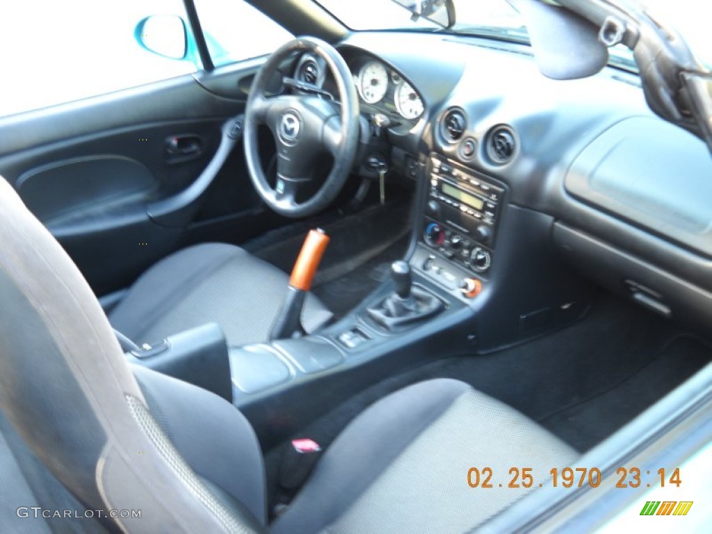 Black Interior 2003 Mazda MX-5 Miata Roadster Photo #55070868