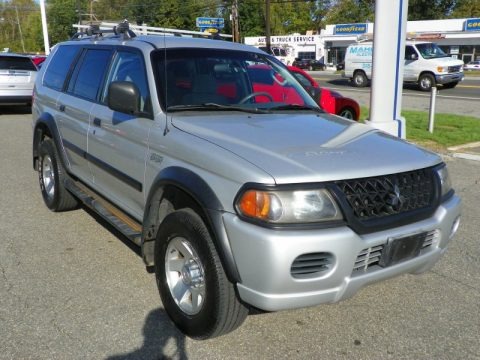 2003 Mitsubishi Montero Sport