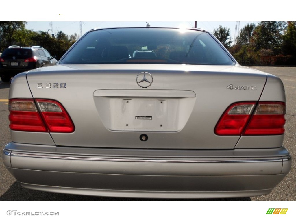 Brilliant Silver Metallic 2001 Mercedes-Benz E 320 4Matic Sedan Exterior Photo #55073752