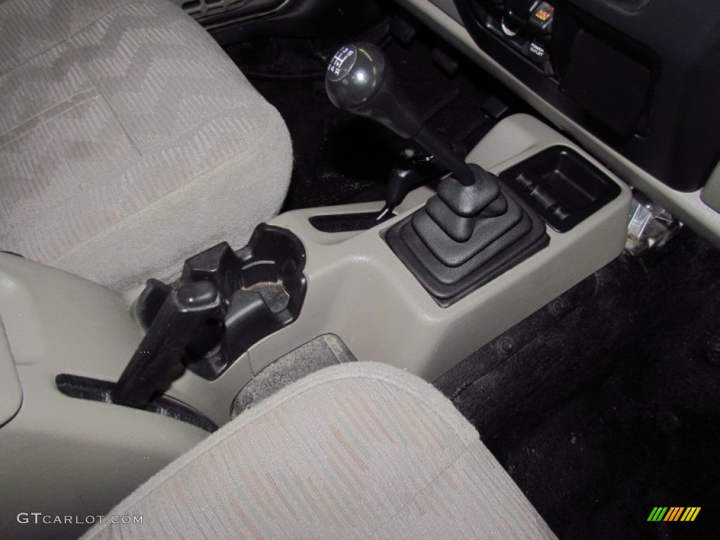 2004 Wrangler Rubicon 4x4 - Light Khaki Metallic / Khaki photo #16