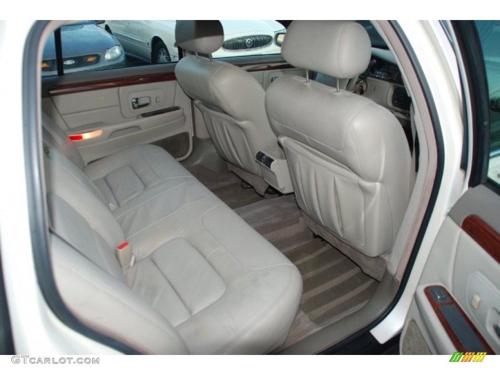 Shale/Neutral Interior 1997 Cadillac DeVille Sedan Photo #55082083