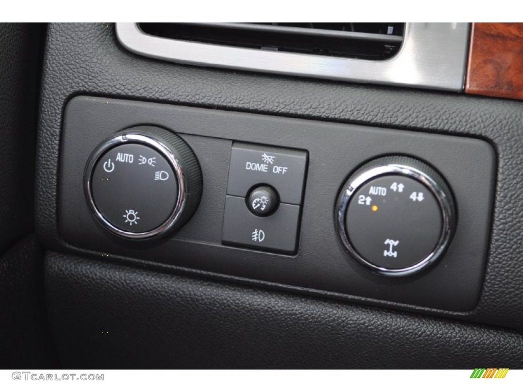 2008 Chevrolet Tahoe LT 4x4 Controls Photo #55084195