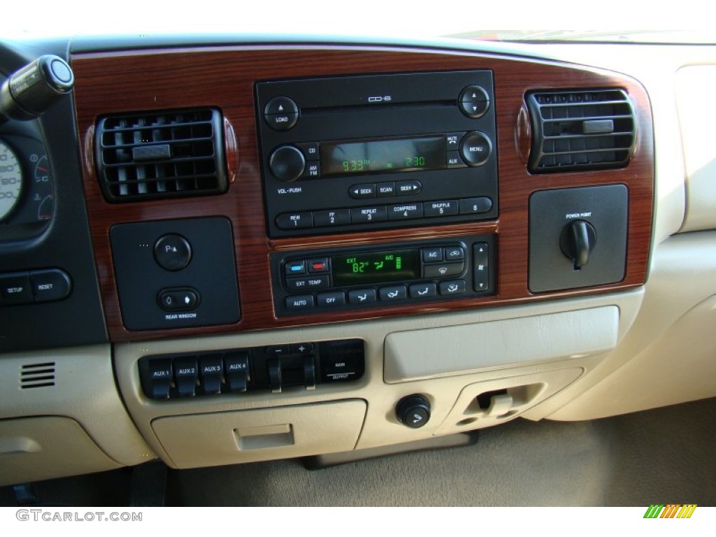 2006 Ford F350 Super Duty Lariat Crew Cab Dually Controls Photo #55086007