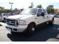 Oxford White - F350 Super Duty Lariat Crew Cab Dually Photo No. 34