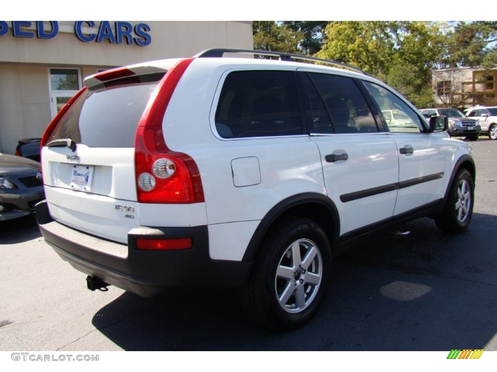 2004 XC90 2.5T AWD - Ice White / Taupe photo #8