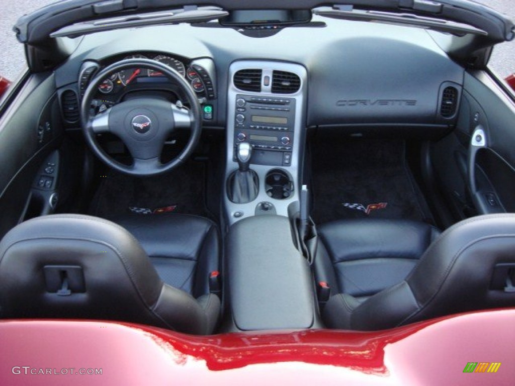 2006 Chevrolet Corvette Convertible Ebony Black Dashboard Photo #55087363