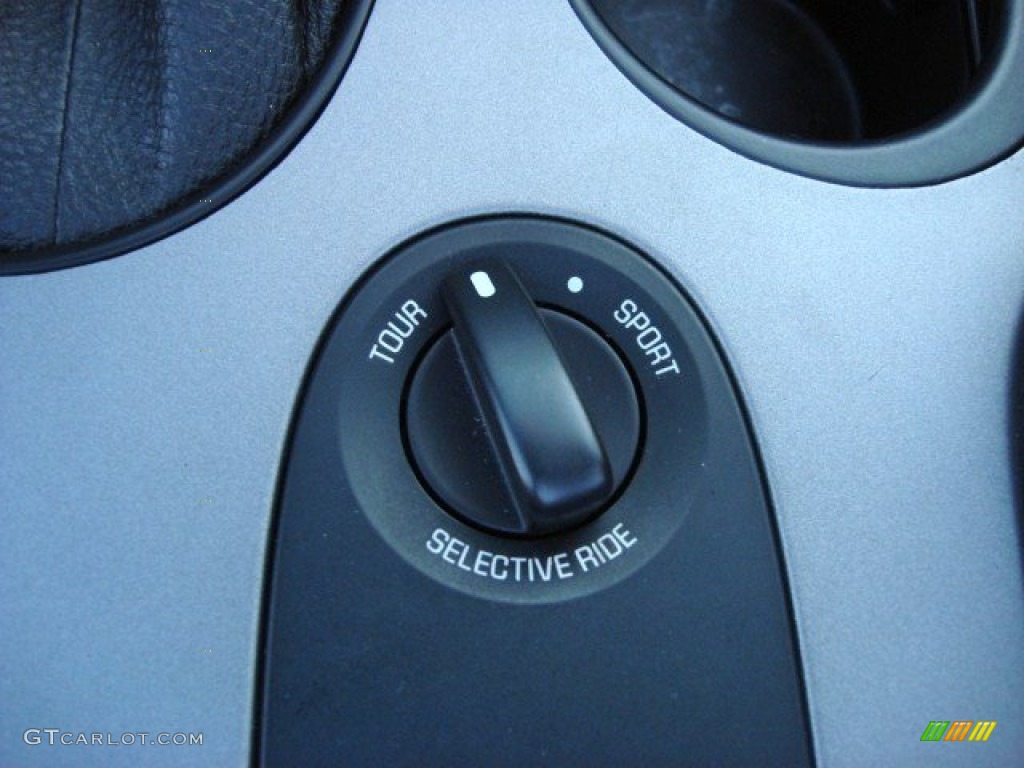 2006 Chevrolet Corvette Convertible Controls Photo #55087411