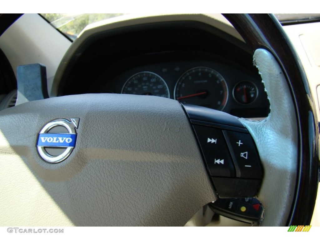 2004 XC90 2.5T AWD - Ice White / Taupe photo #25