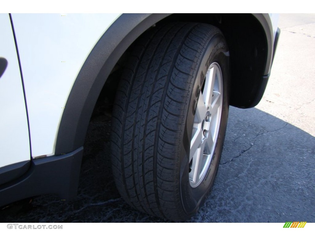 2004 XC90 2.5T AWD - Ice White / Taupe photo #29