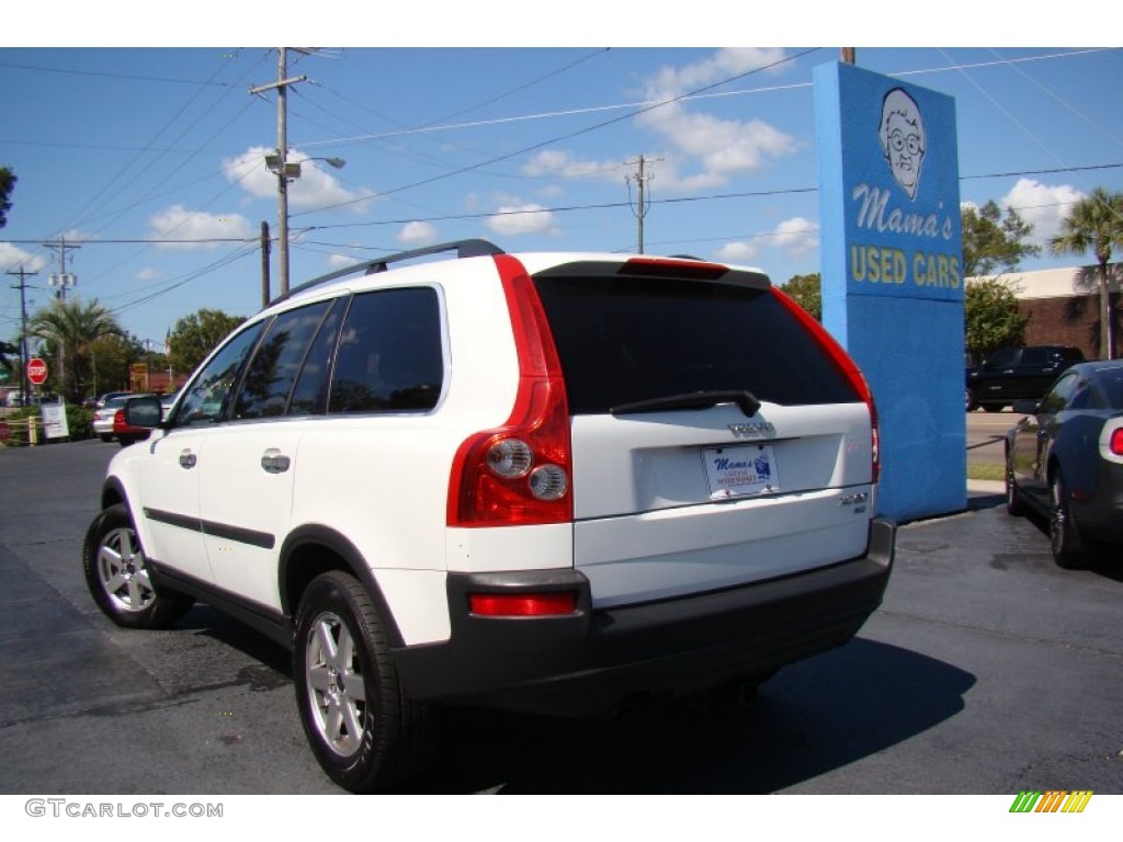 2004 XC90 2.5T AWD - Ice White / Taupe photo #33