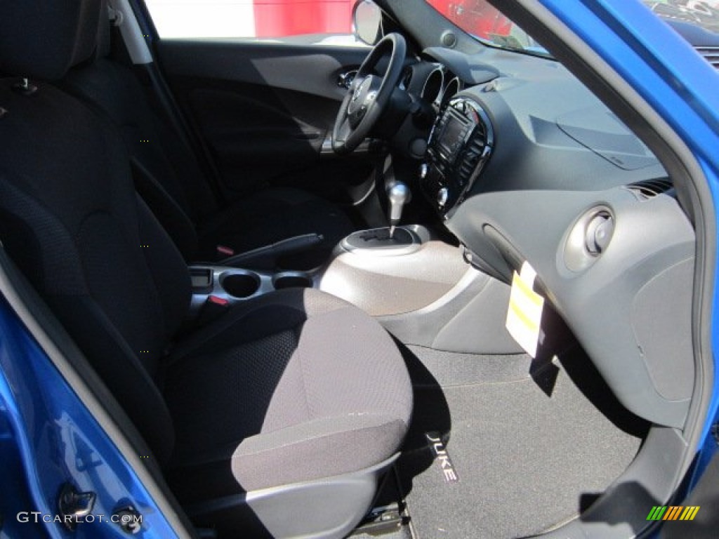 Black/Silver Trim Interior 2011 Nissan Juke SV AWD Photo #55088339
