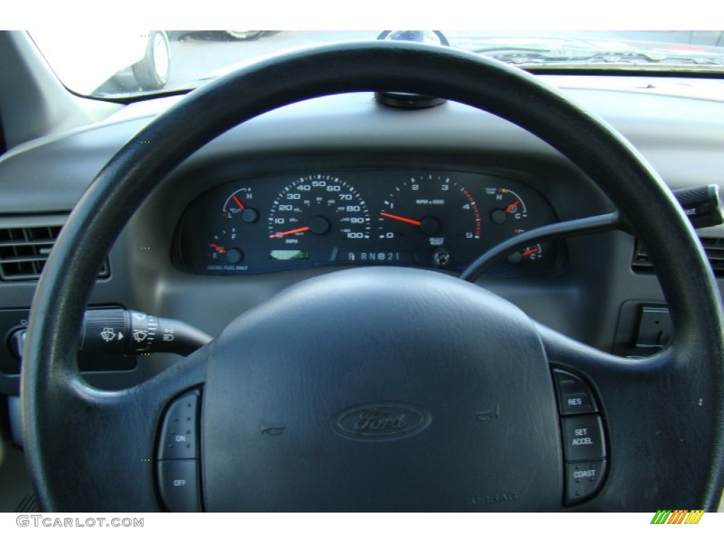 2002 F250 Super Duty XLT Crew Cab - Island Blue Metallic / Medium Flint photo #22