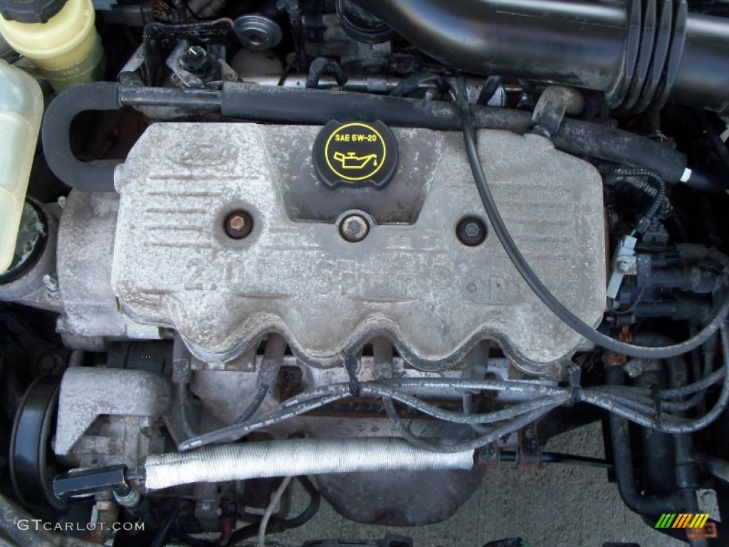 2001 Ford Focus LX Sedan Engine Photos