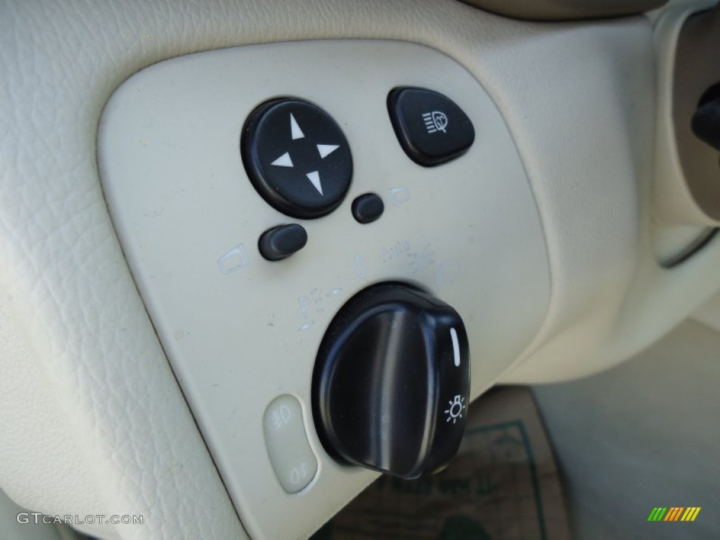 2005 Mercedes-Benz C 320 4Matic Sedan Controls Photos