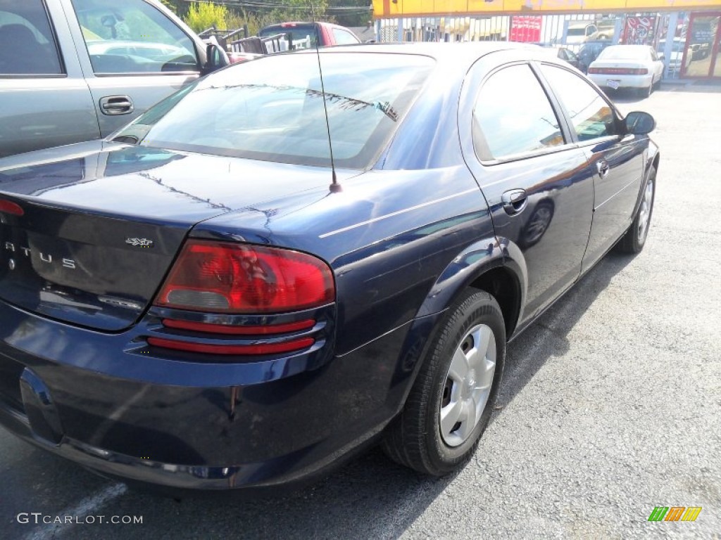 2005 Stratus SXT Sedan - Midnight Blue Pearl / Dark Slate Gray photo #2