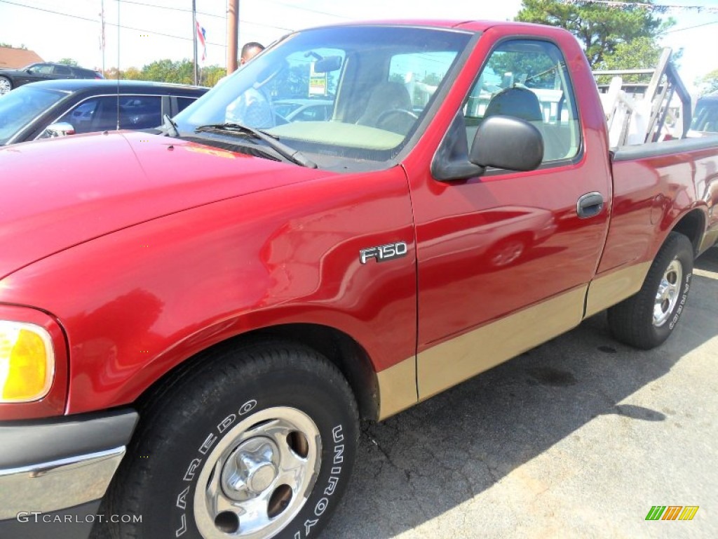 2004 F150 XL Heritage Regular Cab - Toreador Red Metallic / Tan photo #2