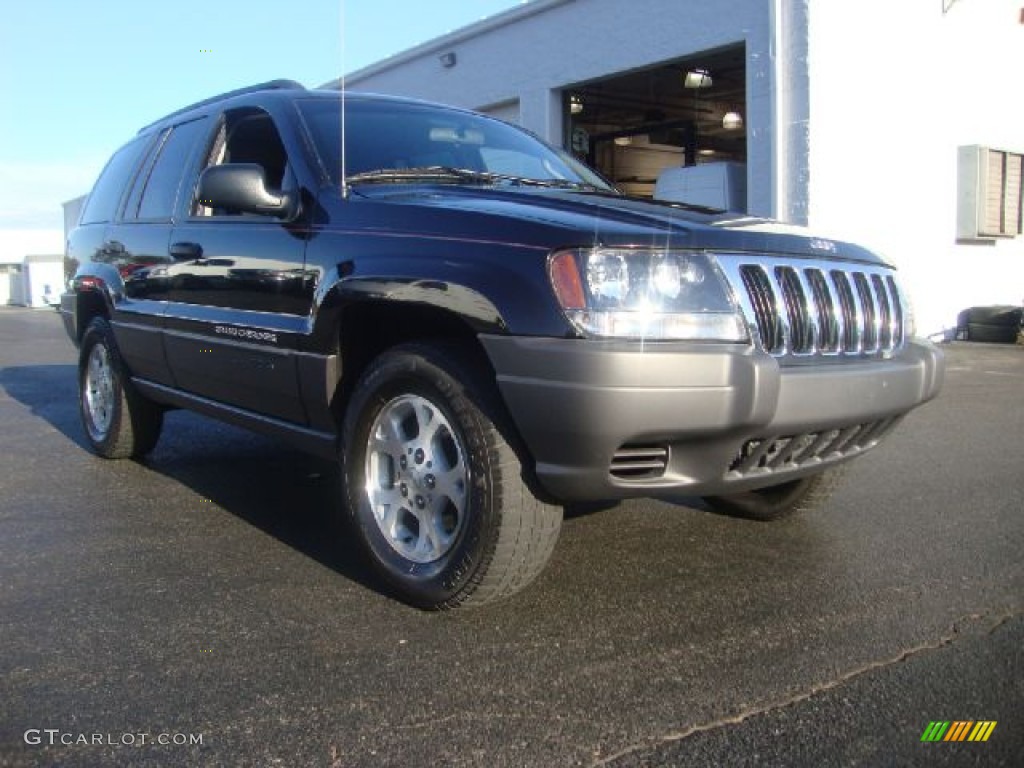 2002 Grand Cherokee Laredo 4x4 - Black / Dark Slate Gray photo #7