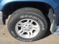 2004 Dodge Dakota SLT Club Cab Wheel and Tire Photo