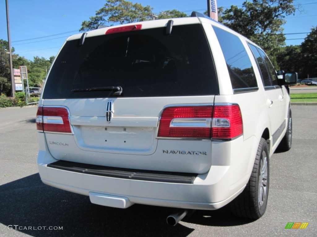 2007 Navigator Ultimate 4x4 - White Chocolate Tri-Coat / Camel photo #3