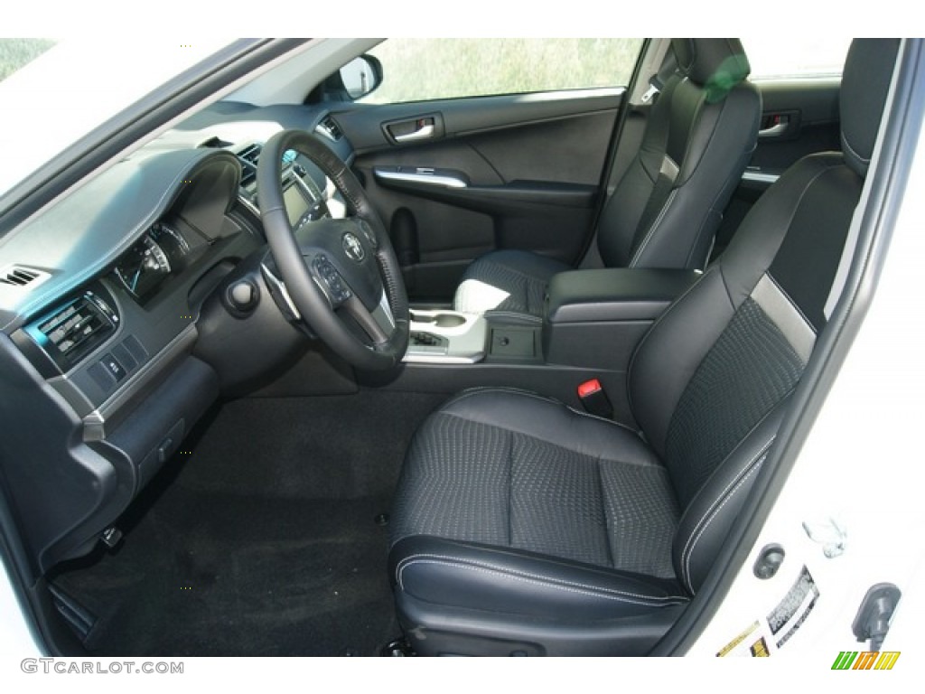 Black Interior 2012 Toyota Camry SE Photo #55099597
