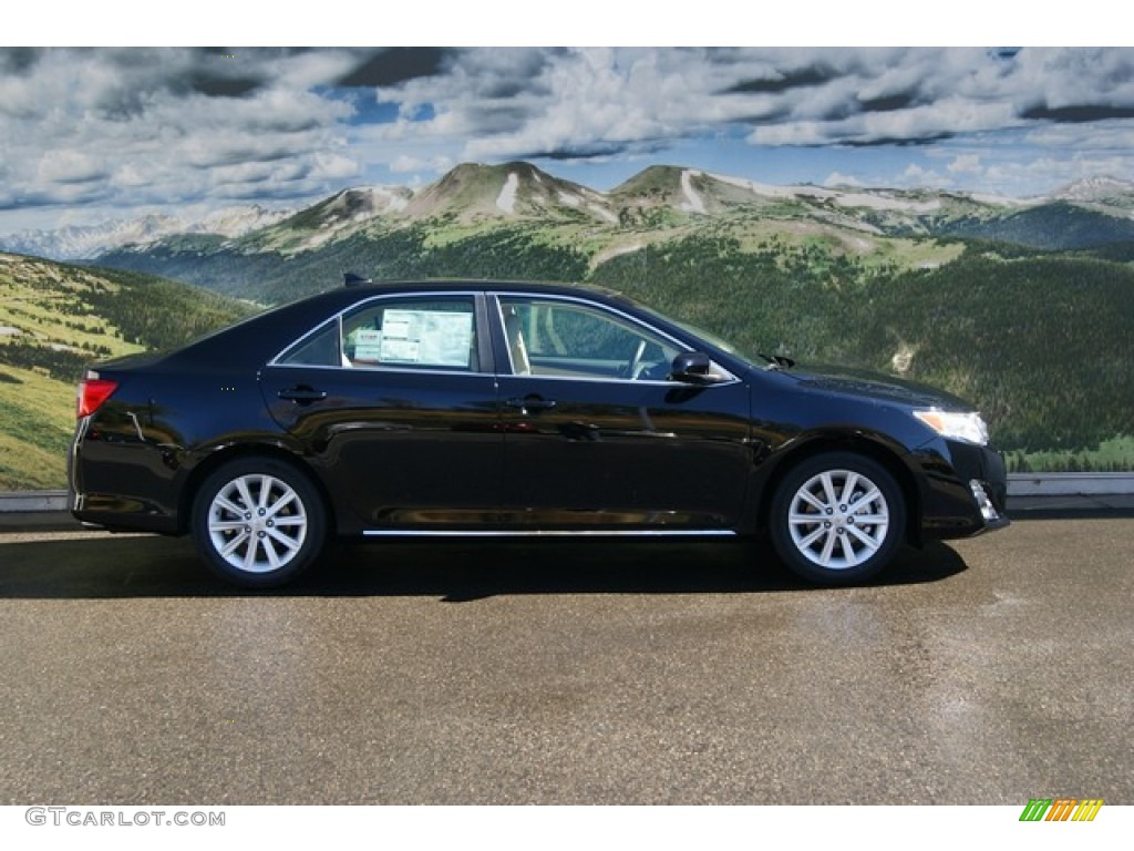 2012 Camry XLE V6 - Attitude Black Metallic / Ivory photo #3