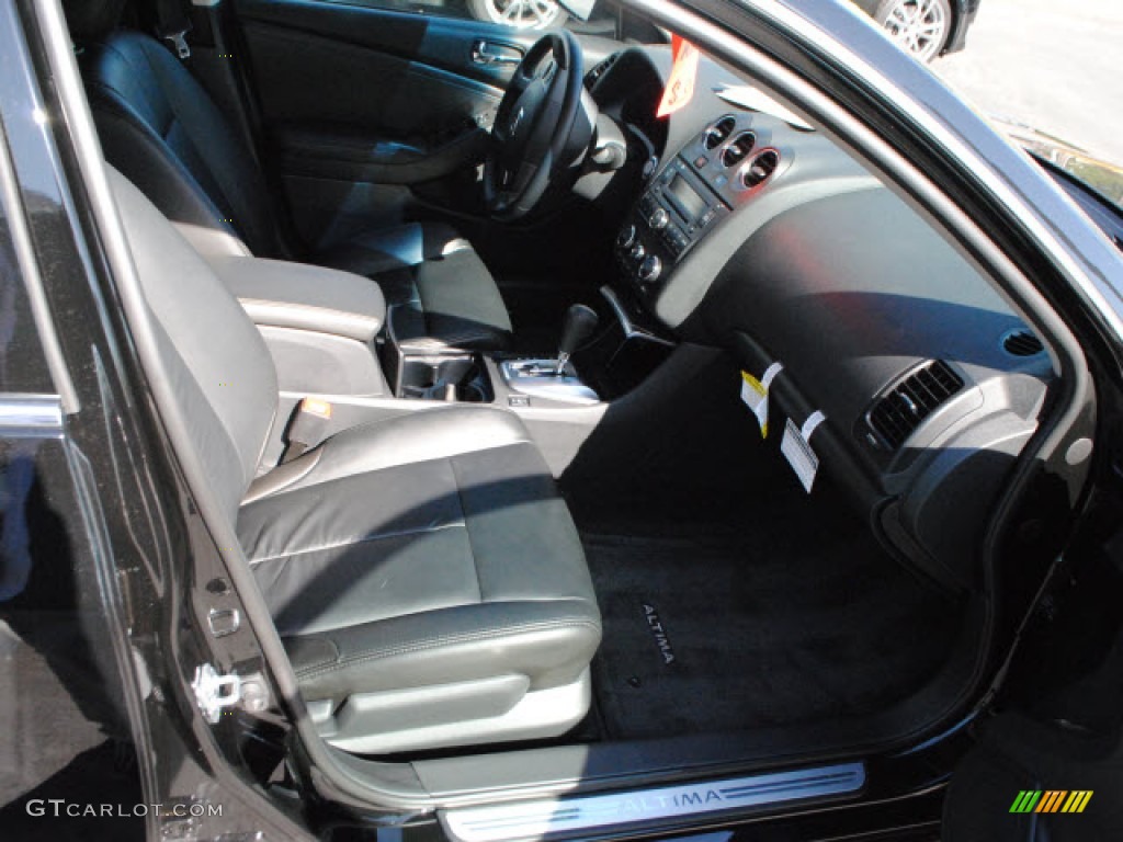 2012 Altima 2.5 SL - Super Black / Charcoal photo #3