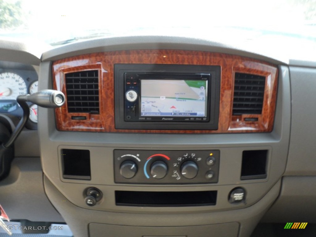 2006 Ram 1500 SLT Lone Star Edition Quad Cab - Black / Medium Slate Gray photo #38