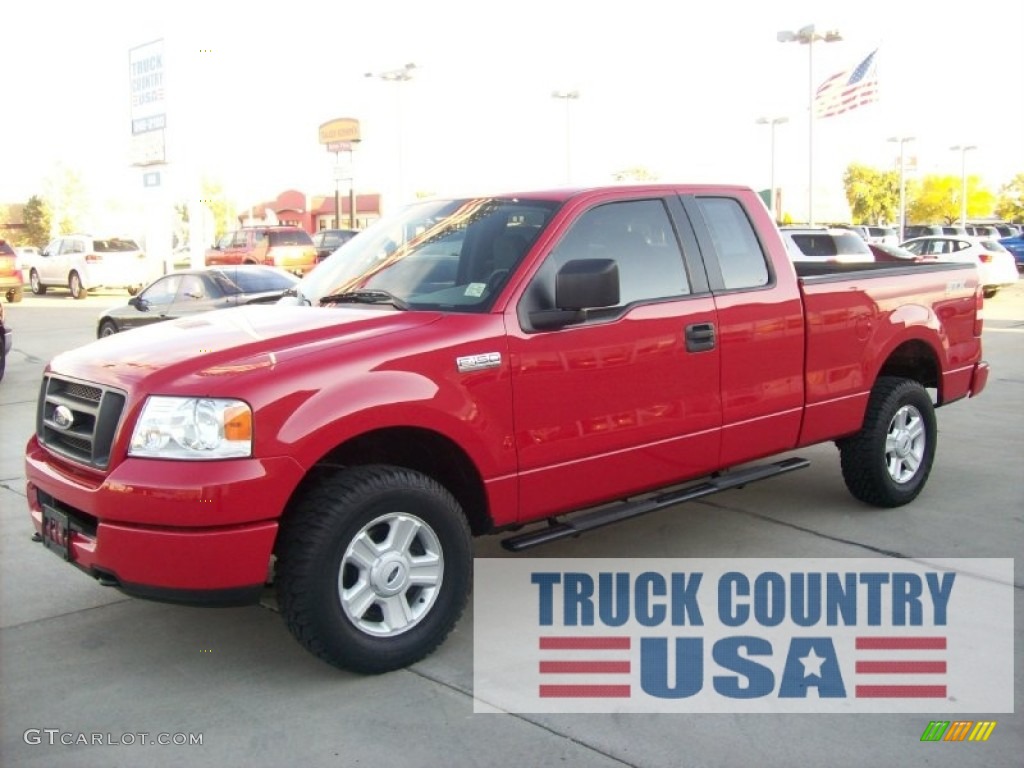 2005 F150 STX SuperCab 4x4 - Bright Red / Medium Flint Grey photo #1