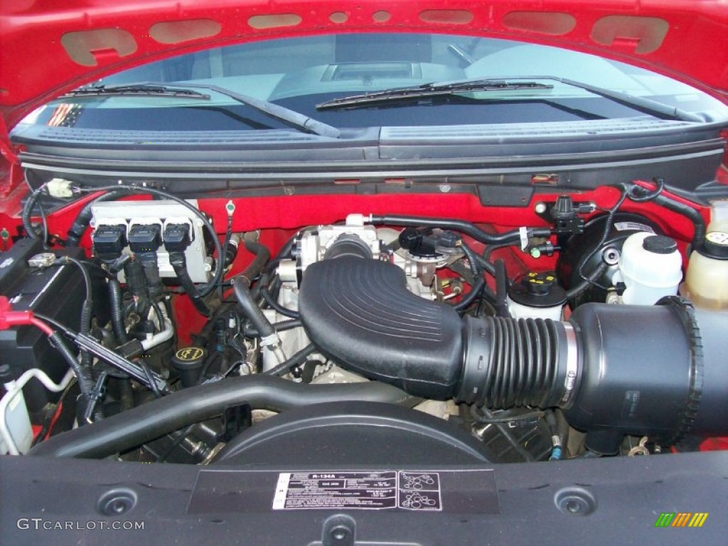 2005 F150 STX SuperCab 4x4 - Bright Red / Medium Flint Grey photo #14