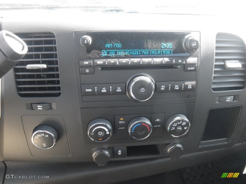 2012 GMC Sierra 1500 SLE Crew Cab 4x4 Controls Photo #55108479