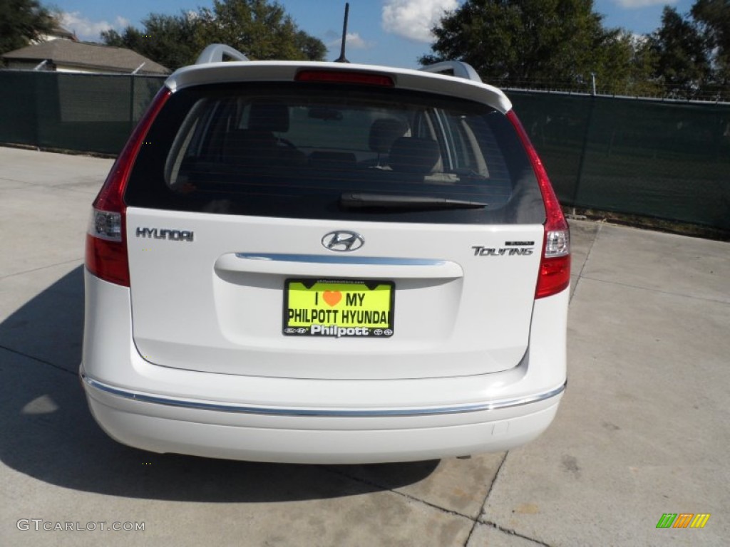 2012 Elantra SE Touring - Polar White / Beige photo #4