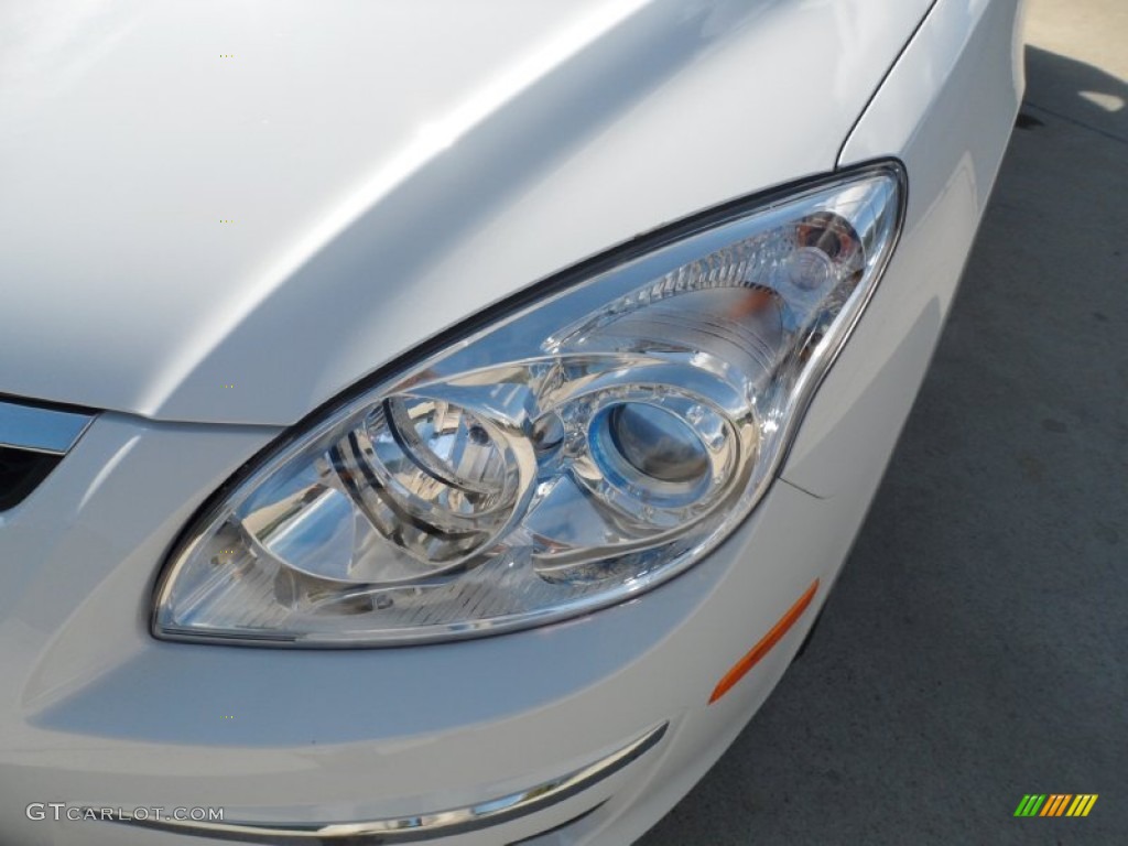 2012 Elantra SE Touring - Polar White / Beige photo #9