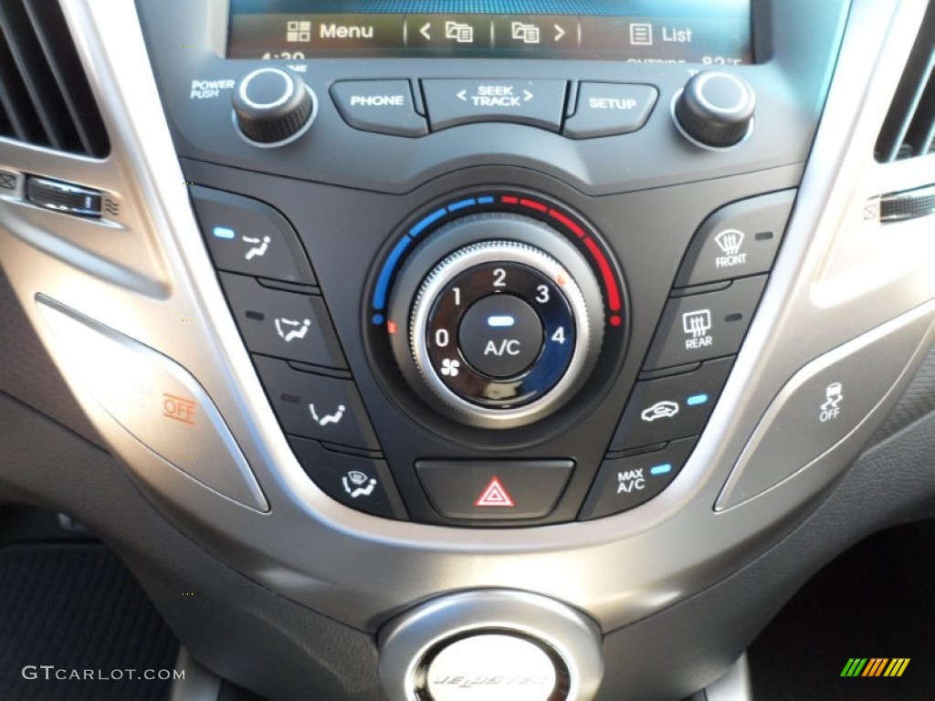 2012 Hyundai Veloster Standard Veloster Model Controls Photo #55110081