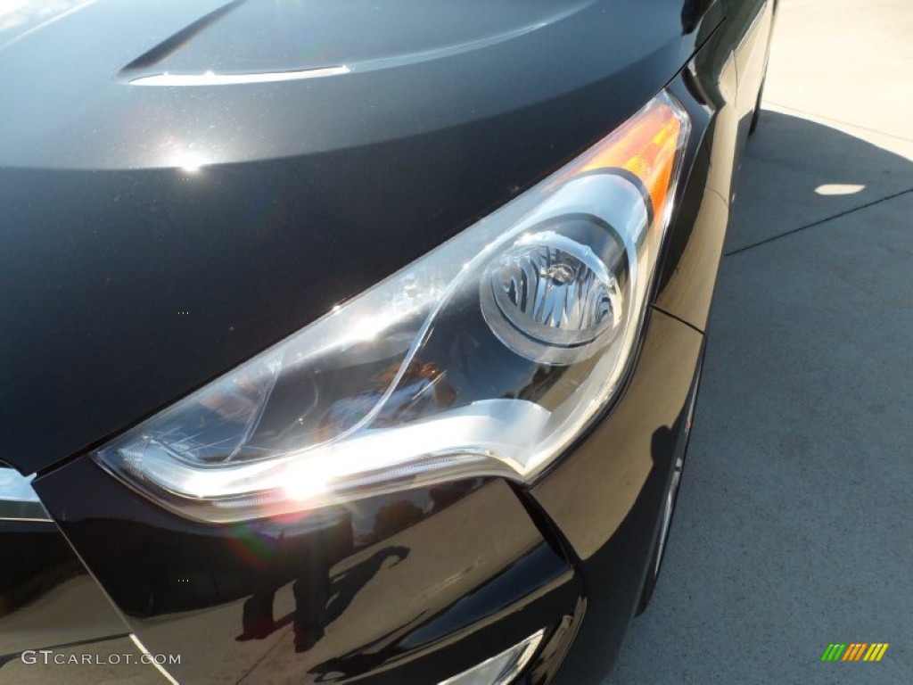 2012 Veloster  - Ultra Black / Black/Red photo #9