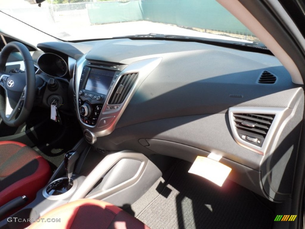 2012 Veloster  - Ultra Black / Black/Red photo #17