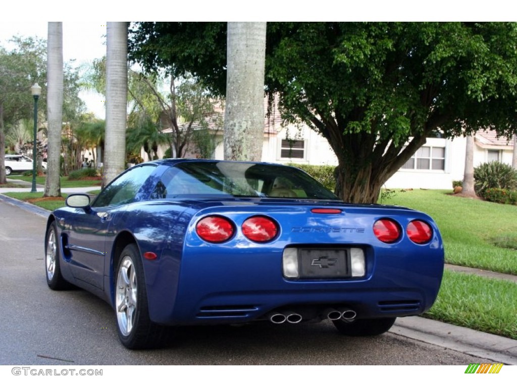 2002 Corvette Coupe - Electron Blue Metallic / Light Oak photo #9