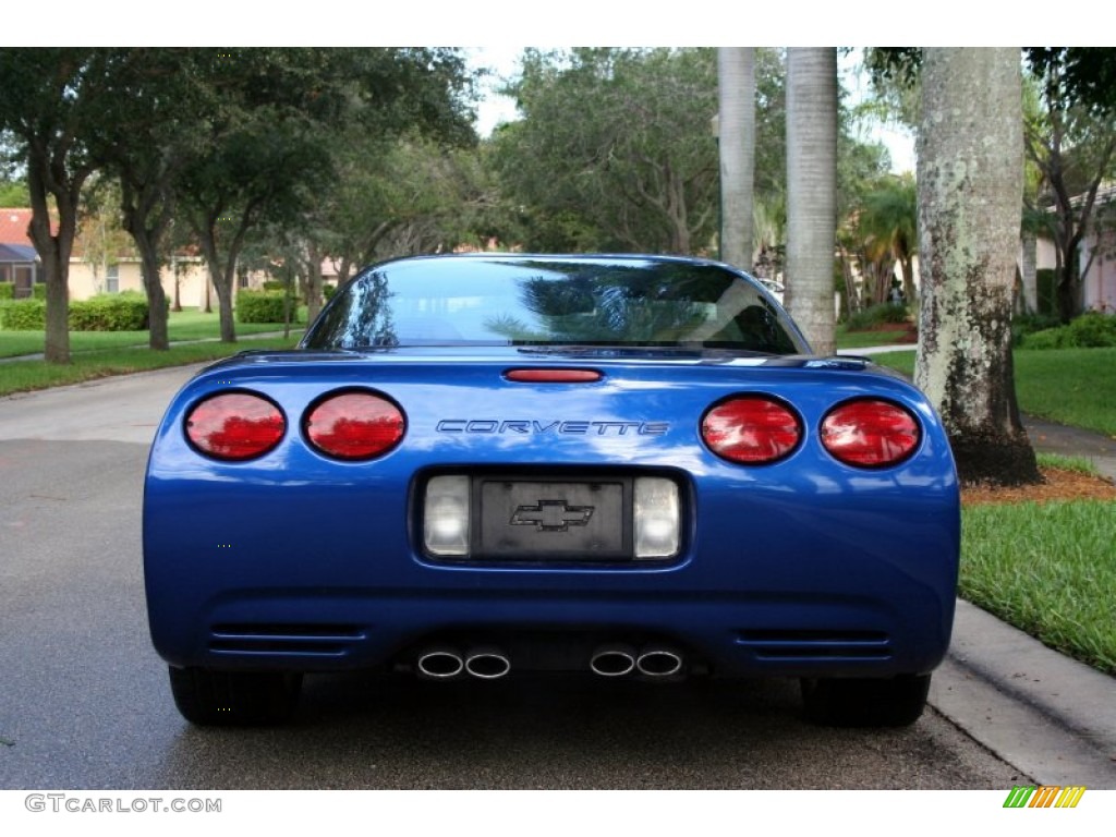 2002 Corvette Coupe - Electron Blue Metallic / Light Oak photo #18