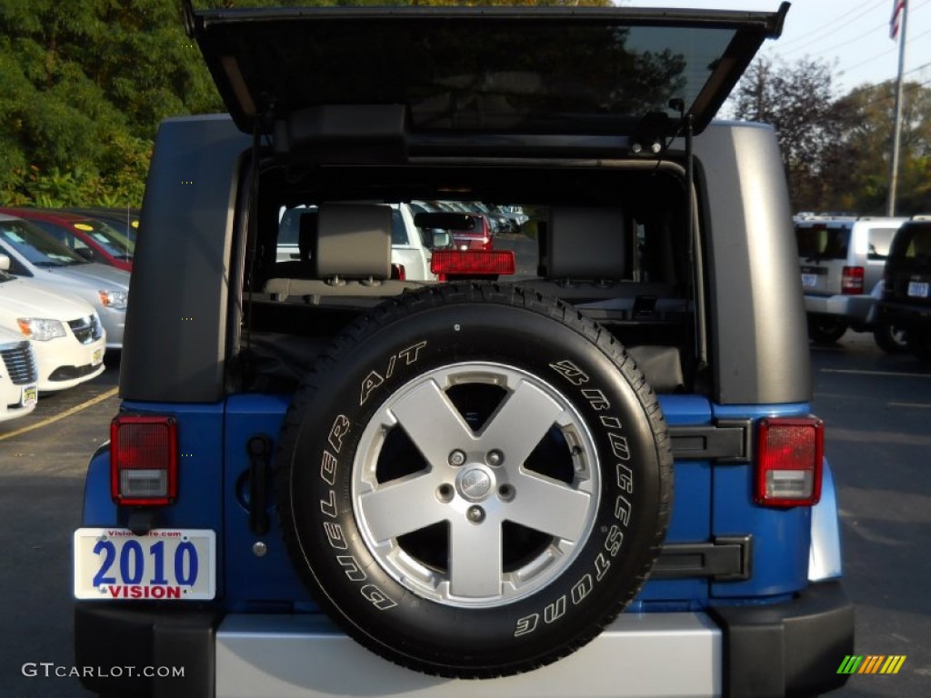 2010 Wrangler Sahara 4x4 - Surf Blue Pearl / Dark Slate Gray/Medium Slate Gray photo #16