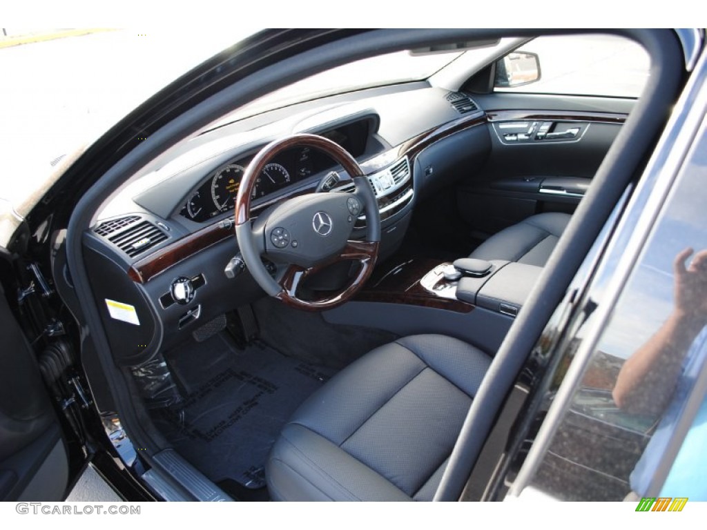2012 S 550 Sedan - Black / Black photo #8