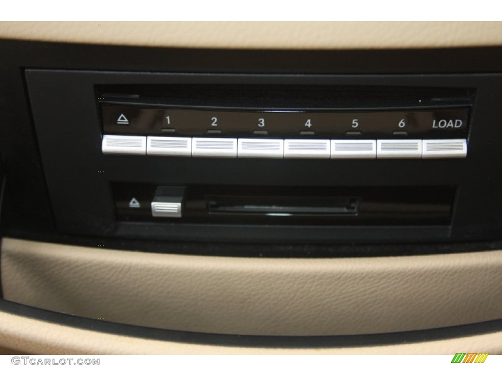 2008 Mercedes-Benz S 550 Sedan Controls Photo #55118934