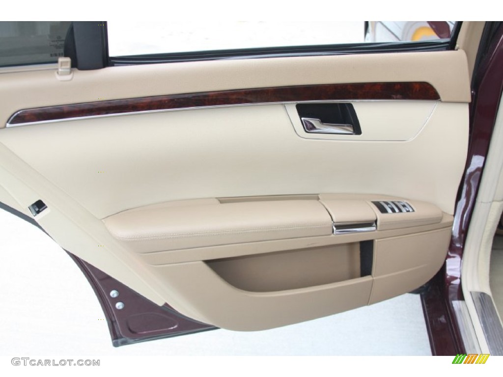 2008 Mercedes-Benz S 550 Sedan Cashmere/Savanna Door Panel Photo #55119021