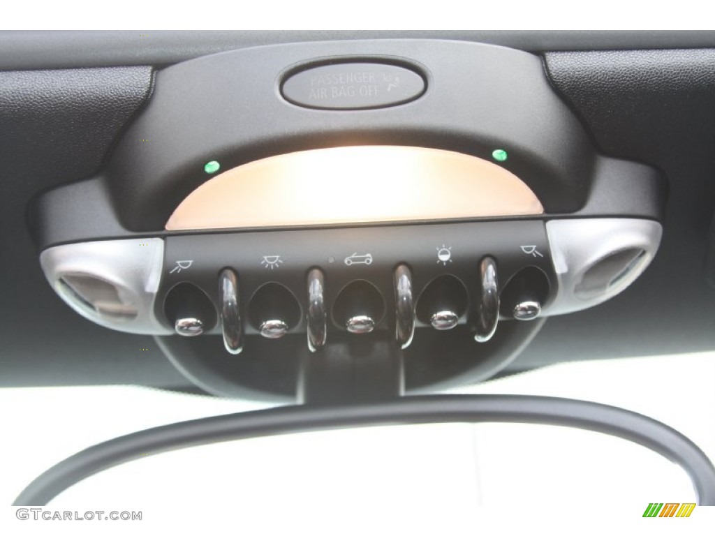 2012 Mini Cooper S Convertible Controls Photo #55120098