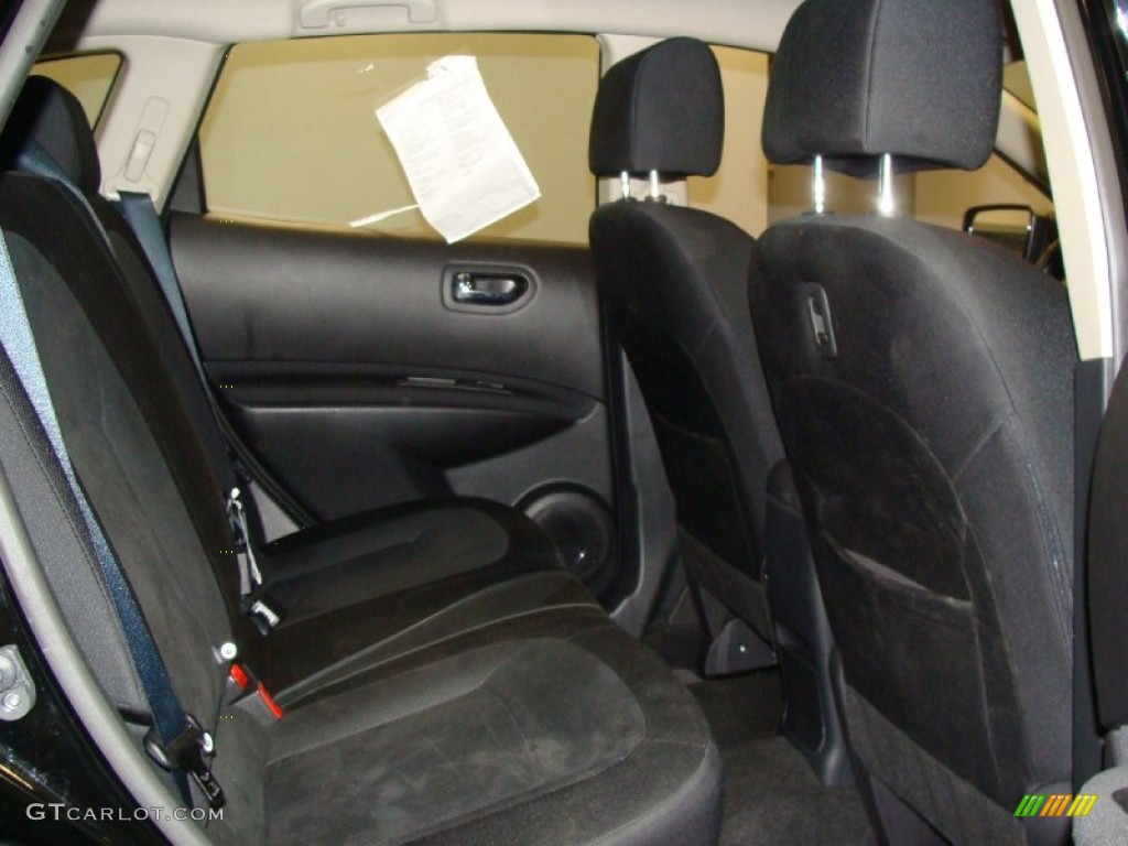 2011 Rogue S AWD - Wicked Black / Black photo #10
