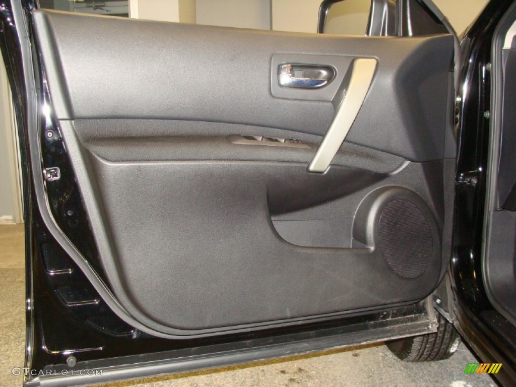 2011 Rogue S AWD - Wicked Black / Black photo #16