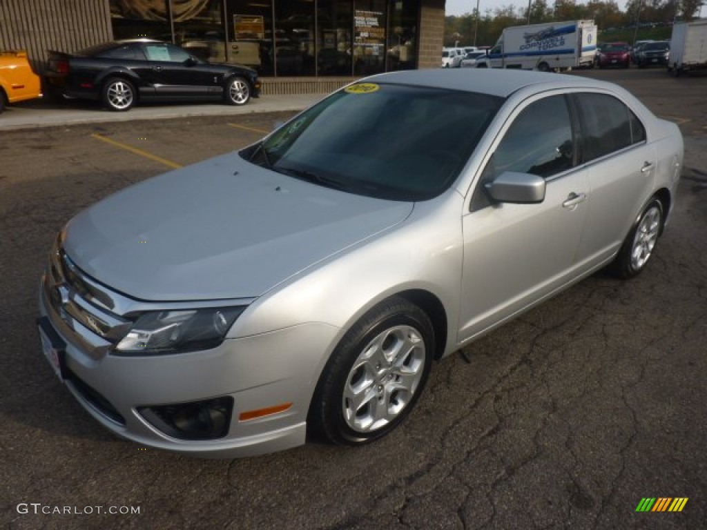 2010 Fusion SE V6 - Brilliant Silver Metallic / Charcoal Black photo #8
