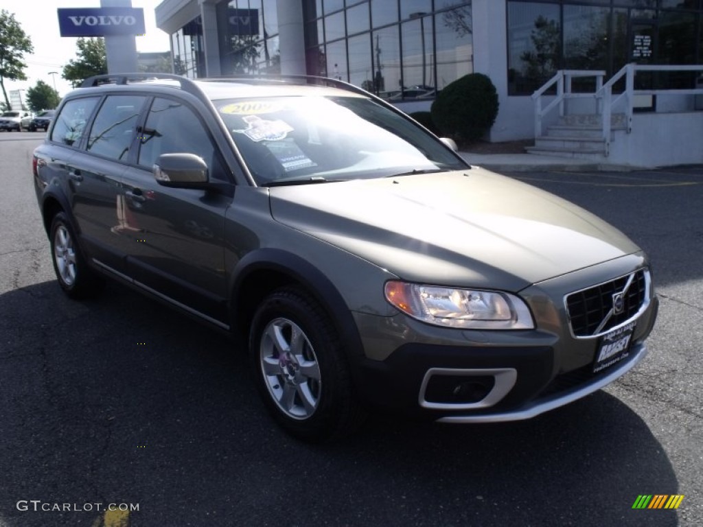 2009 XC70 3.2 AWD - Caper Green Metallic / Off Black photo #1